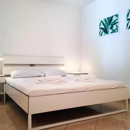 - Comfort One Bedroom C4