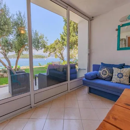 - Comfort One Bedroom C4 * ルンバルダ