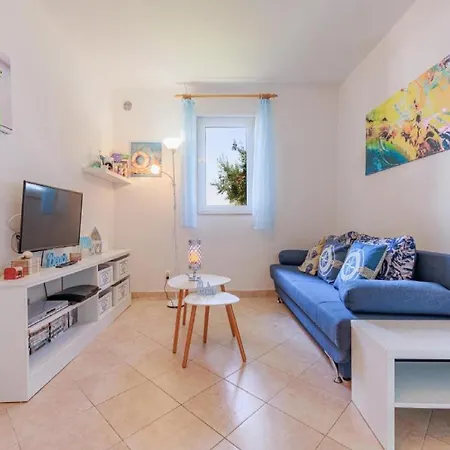 - Comfort One Bedroom C4 * Lumbarda