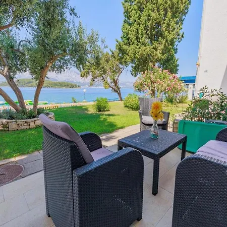 - Comfort One Bedroom C4 * لومباردا